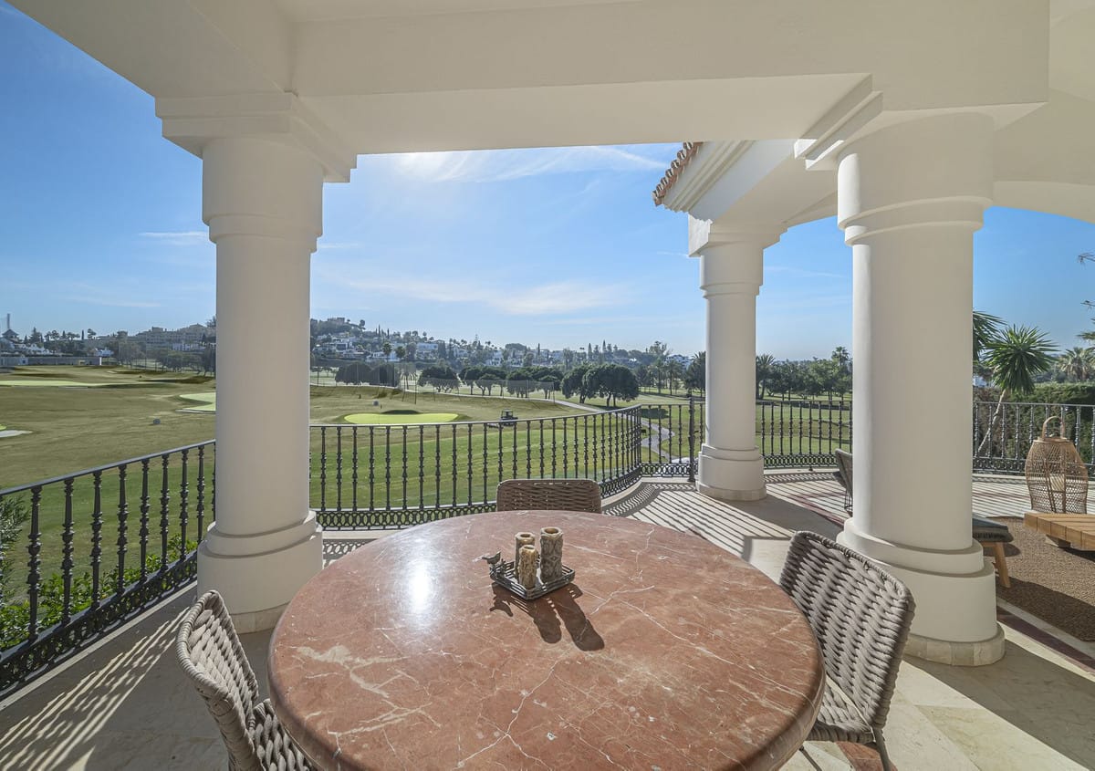 Villa met 7 slaapkamers in Nueva Andalucía in Nueva Andalucía - foto 4