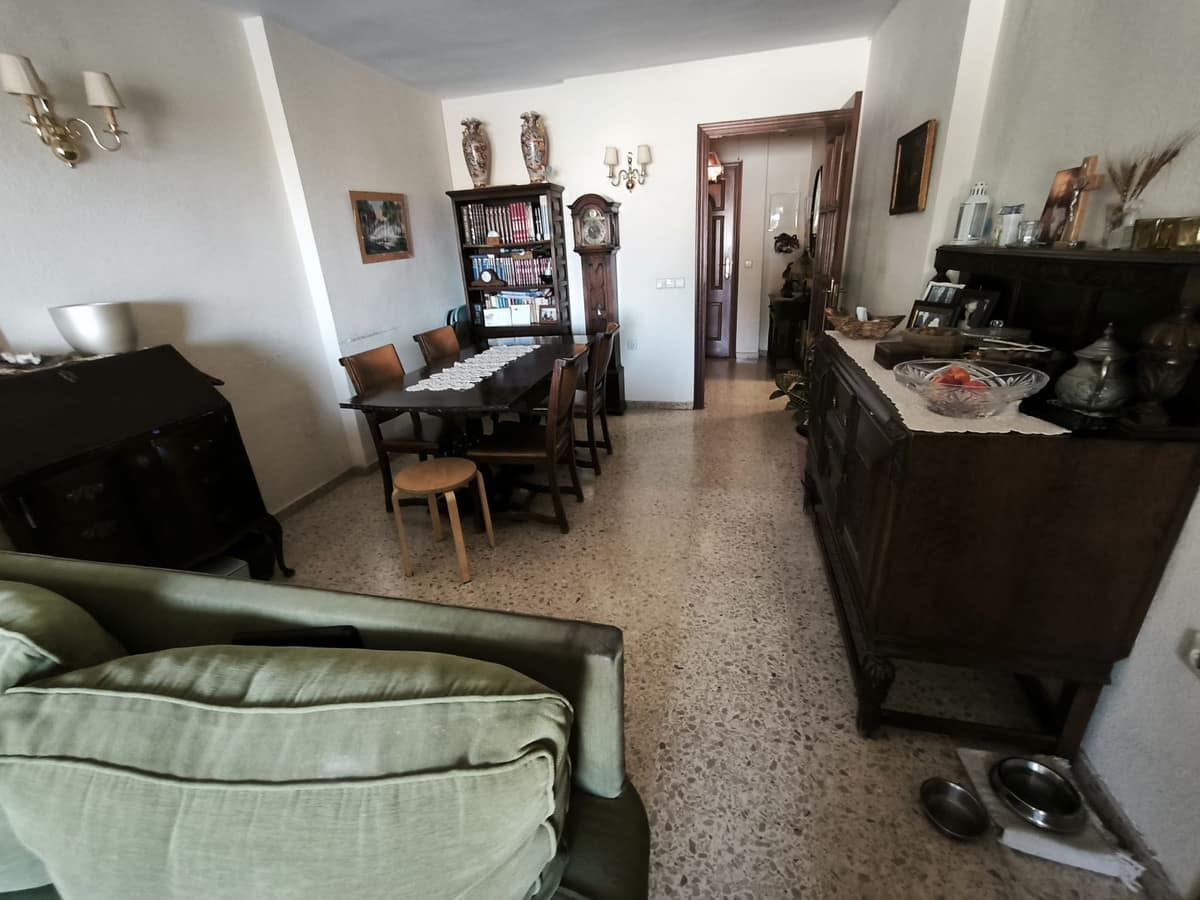 Drie slaapkamers appartement in Fuengirola, centraal gelegen in Fuengirola - foto 17