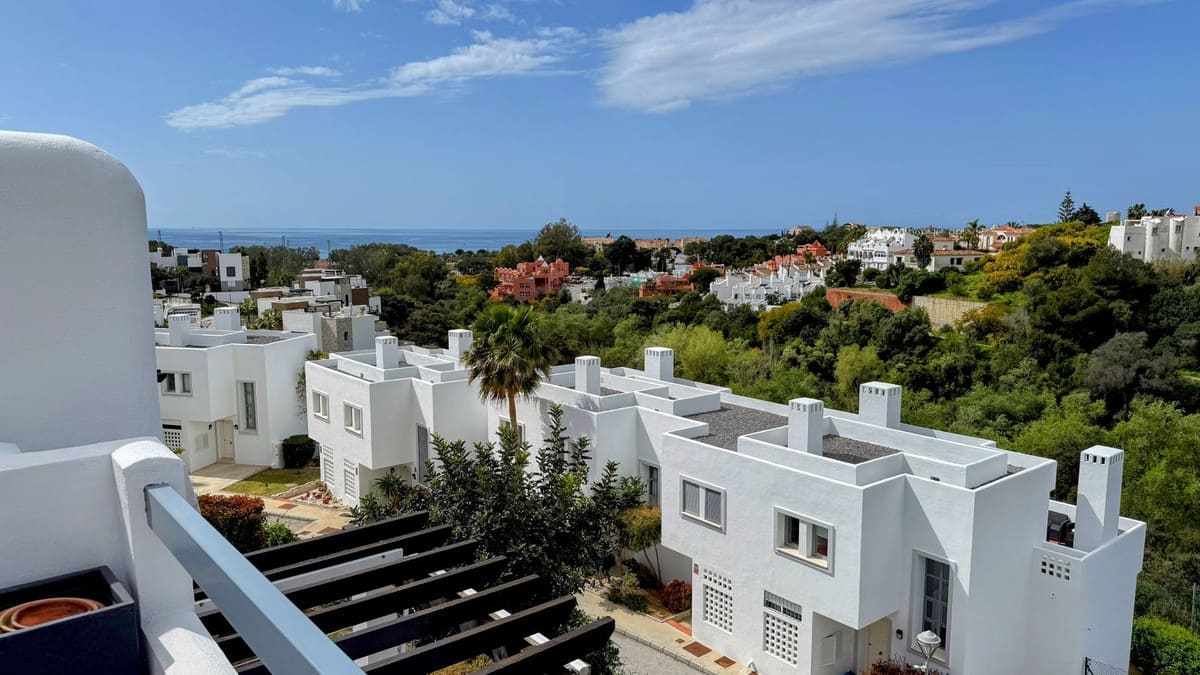 3-slaapkamers stadswoning in Artola in Artola - foto 16