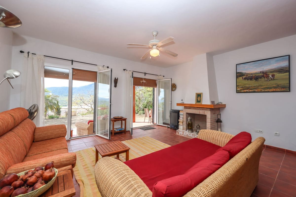 3 bedroom House in Tolox in Tolox - foto 4