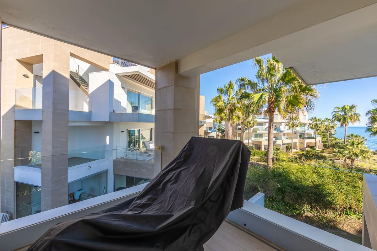 3-slaapkamer appartement aan het strand in Estepona in Estepona - foto 12