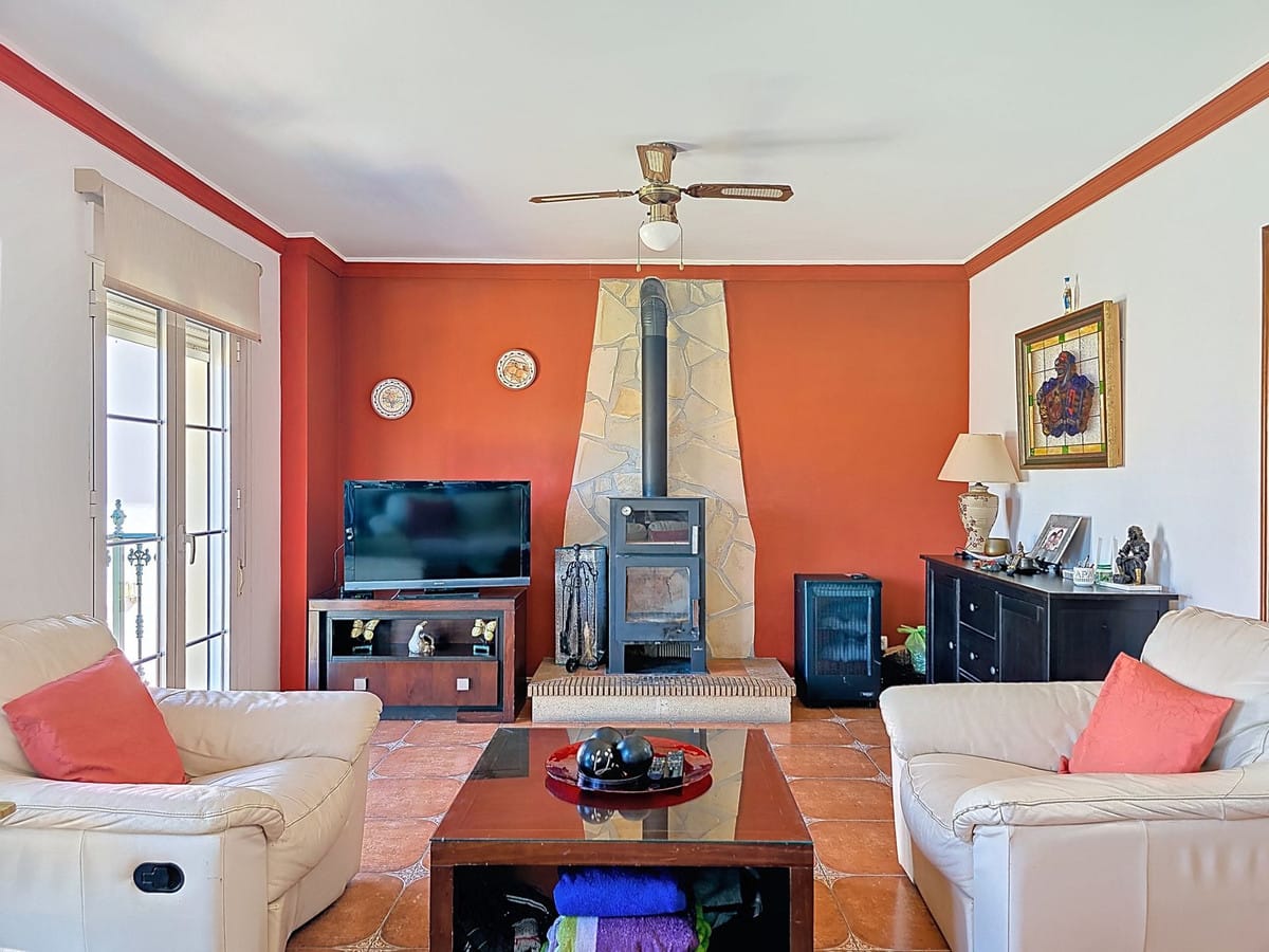 Prachtige villa met drie verdiepingen en spectaculair uitzicht in Canillas de Albaida in Canillas de Albaida - foto 10