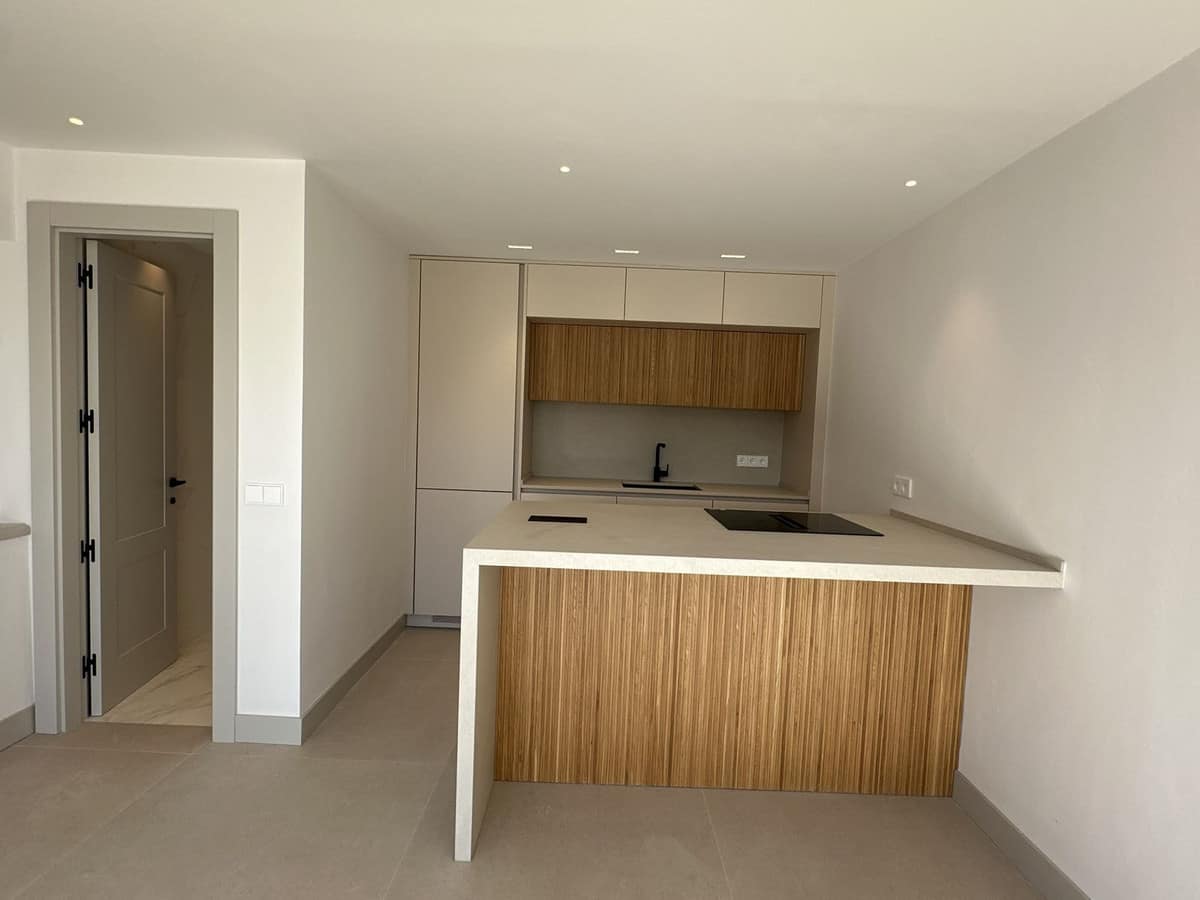 Drie-slaapkamerwoning in Torrequebrada in Torrequebrada - foto 10