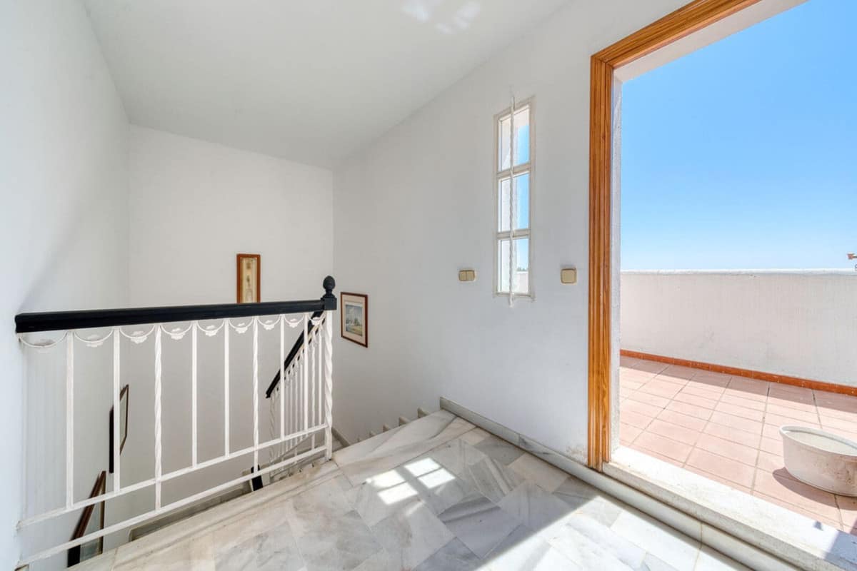 Drie-slaapkamerwoning in Estepona in Estepona - foto 17