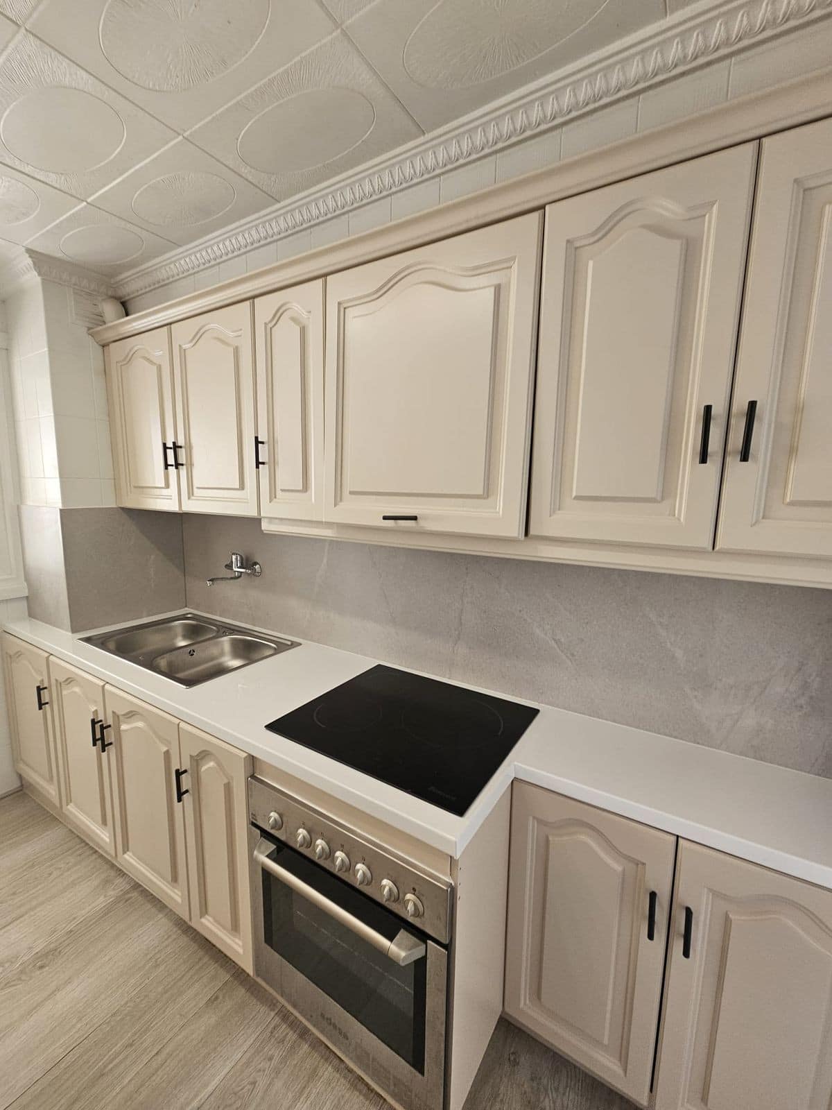 Drie-slaapkamer appartement aan de Costa del Sol, Estepona in Estepona - foto 3
