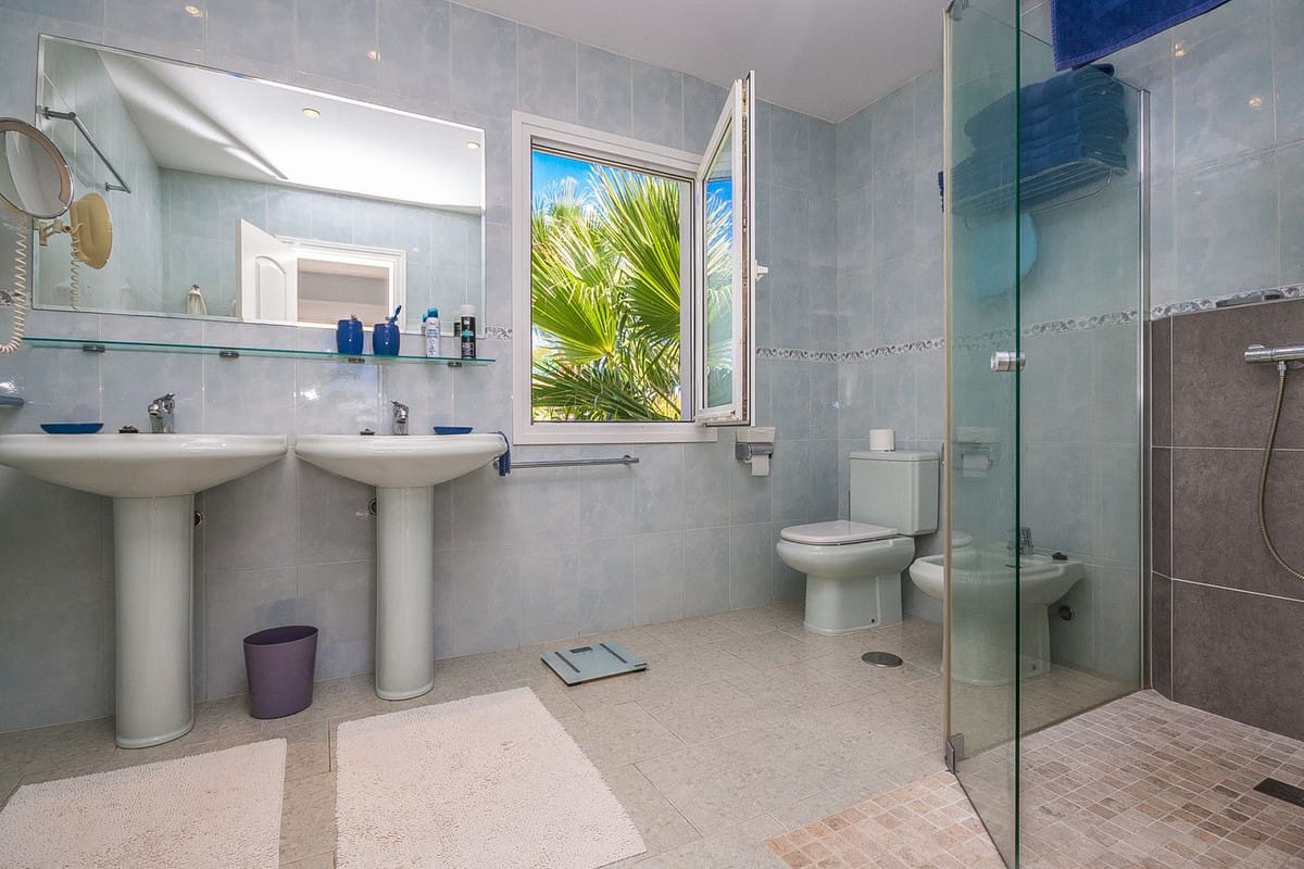 4-slaapkamer villa in Marbesa, Marbella in Marbesa - foto 14