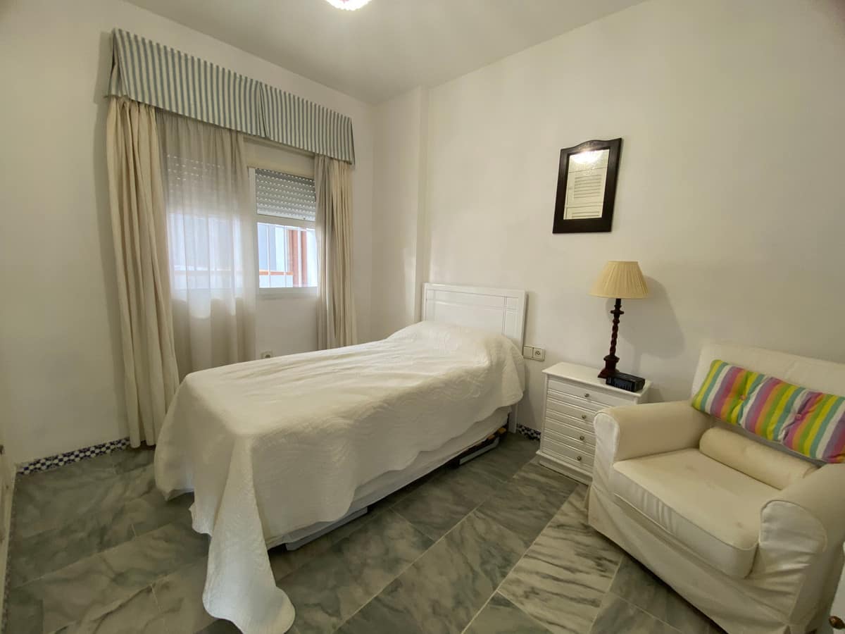 Drie-slaapkamer appartement aan het strand in Fuengirola in Fuengirola - foto 19