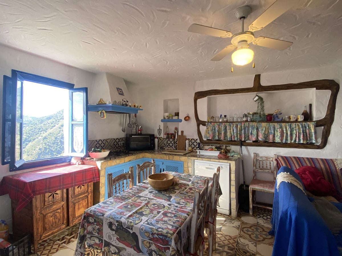 Rustiek charme en adembenemend uitzicht: villa met zwembad in het platteland van Frigiliana in Frigiliana - foto 6