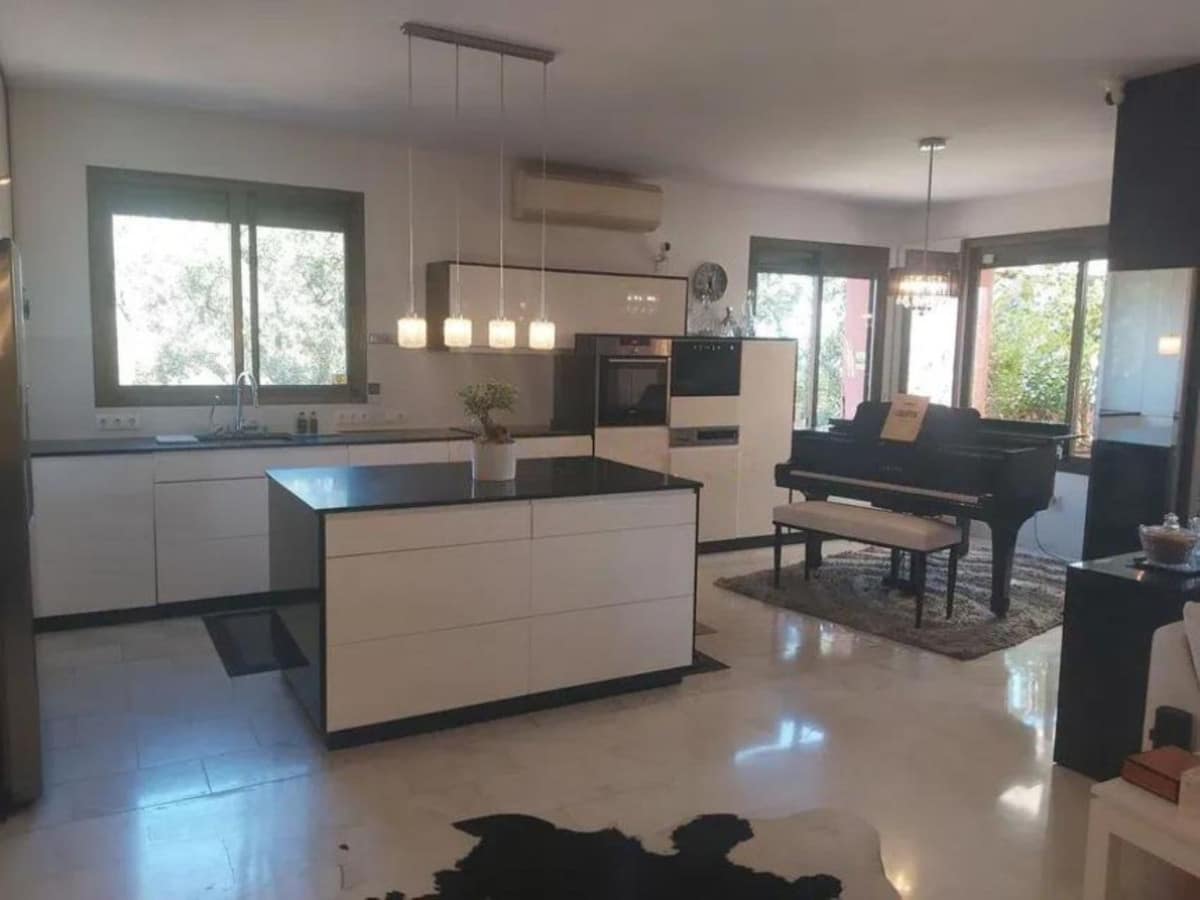 Drie-slaapkamerappartement in Marbella in Marbella - foto 4