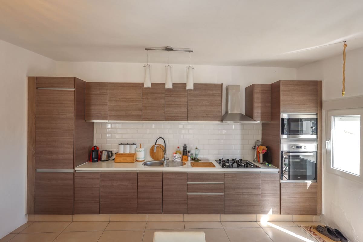 Rijtjeswoning met drie slaapkamers in Tolox in Tolox - foto 3