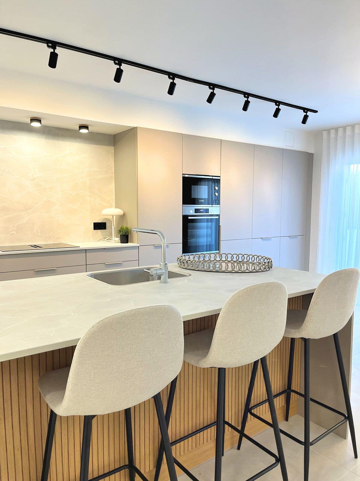 Drie-slaapkamerappartement op de begane grond met privé tuin in Nueva Andalucía in Nueva Andalucía - foto 11