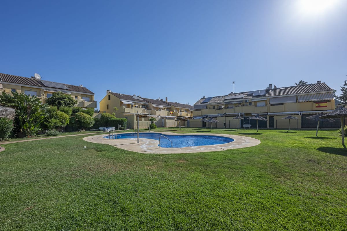Drie-slaapkamerwoning in Estepona in Estepona - foto 2