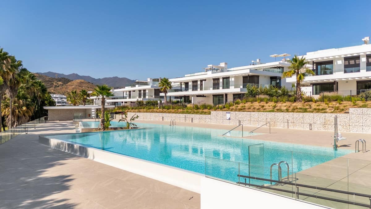 Spectaculair 2-slaapkamer penthouse met privézwembad en panoramisch uitzicht in Marbella in Marbella - foto 2