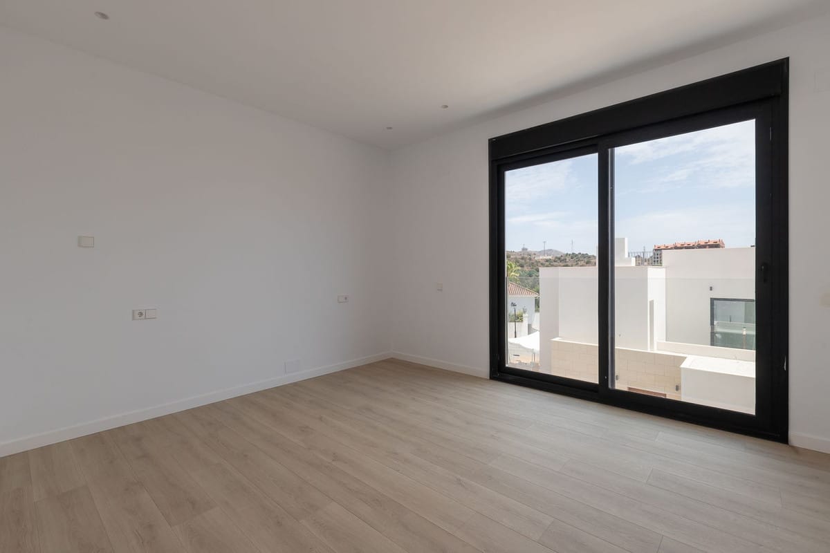 Villa met 4 slaapkamers in Elviria in Elviria - foto 13