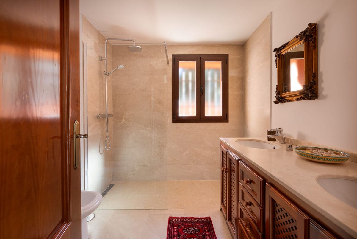 3 bedroom House in Marbesa in Marbesa - foto 17