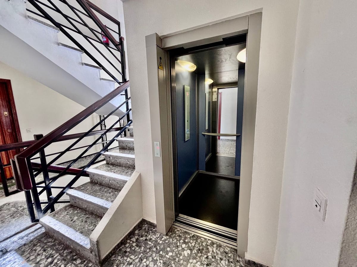 Elegant gerenoveerde penthouse met 2 slaapkamers in Marbella Old Town in Marbella - foto 10