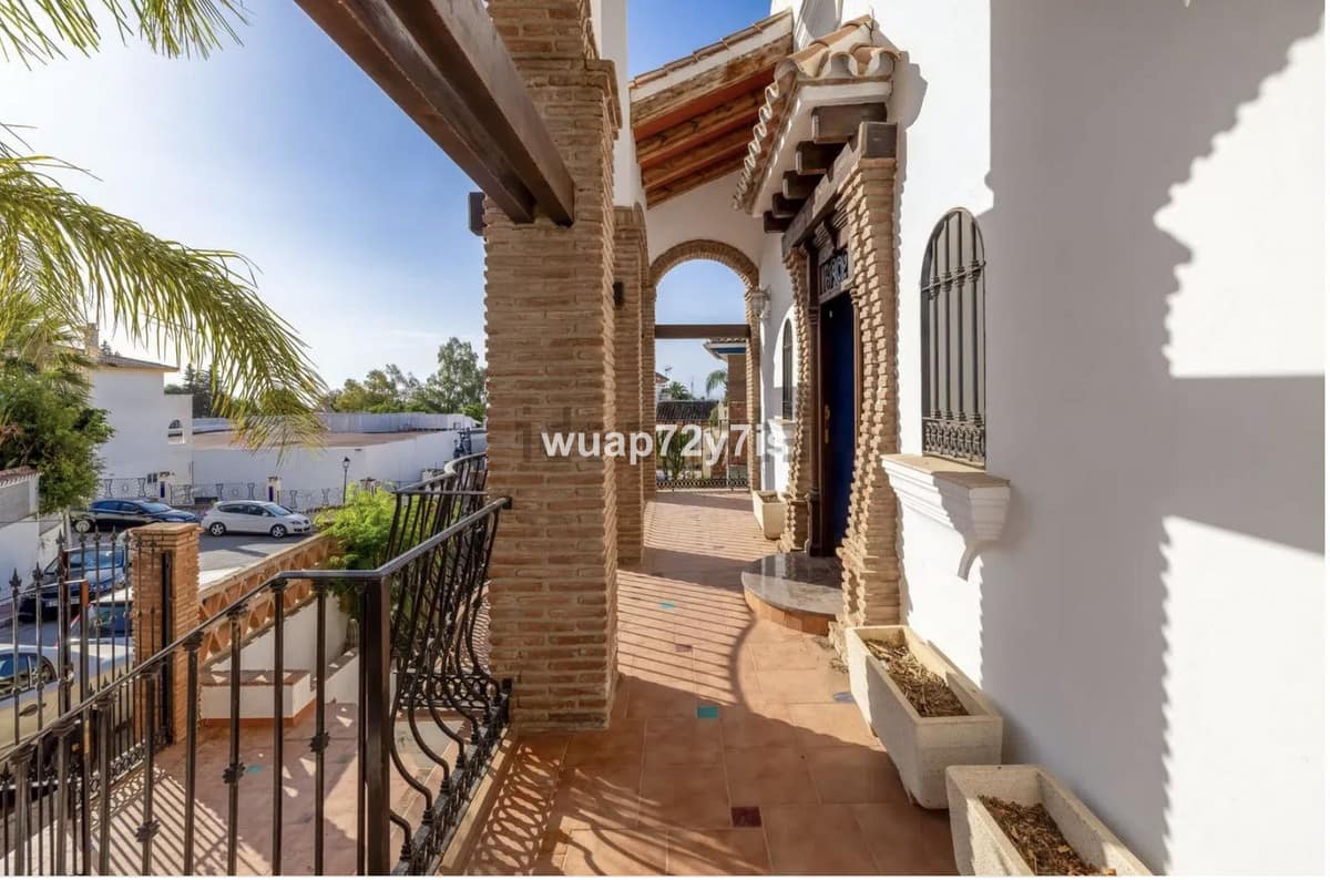 Vrijstaande villa met 5 slaapkamers in Benalmádena Costa in Benalmadena - foto 4