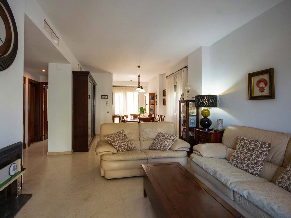 4-slaapkamerwoning in Estepona in Estepona - foto 2