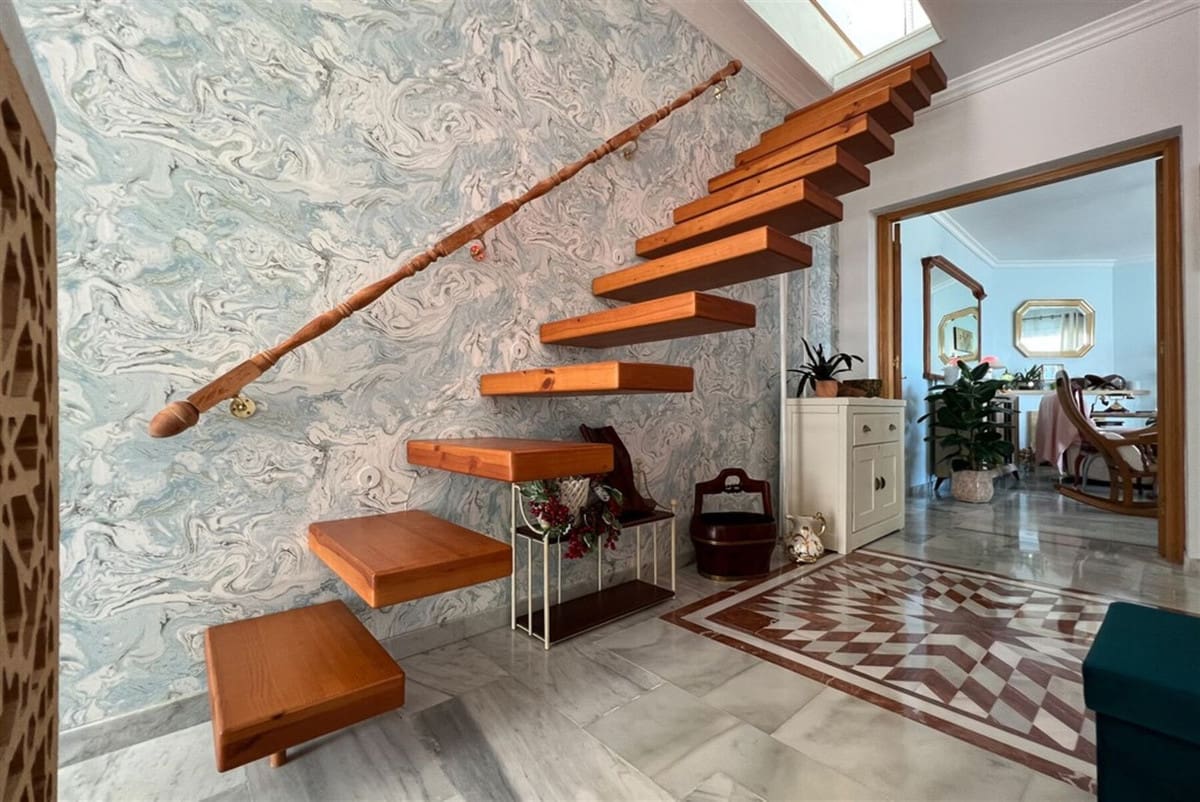 Stadswoning met 4 slaapkamers in Calahonda in Calahonda - foto 3