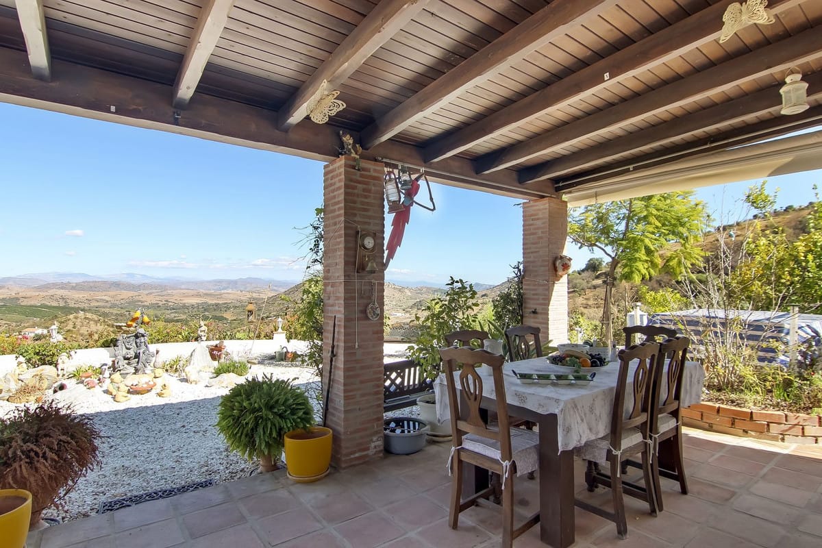 Finca met 3 slaapkamers in Guaro, Málaga in Guaro - foto 7