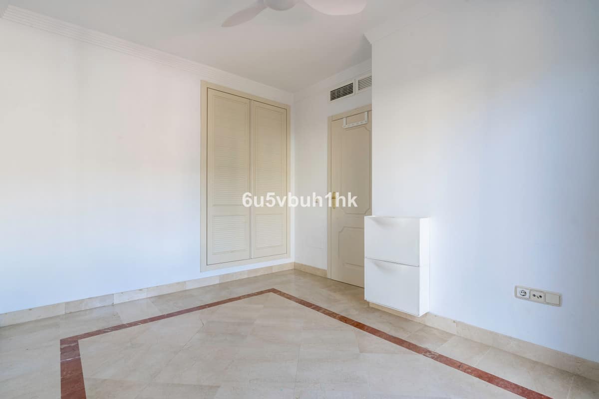 Drie-slaapkamer villa in Riviera del Sol in Riviera del Sol - foto 20