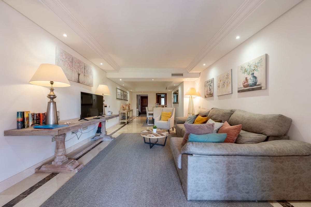 Elegante 2-slaapkamer appartement aan het strand in Estepona in Estepona - foto 8