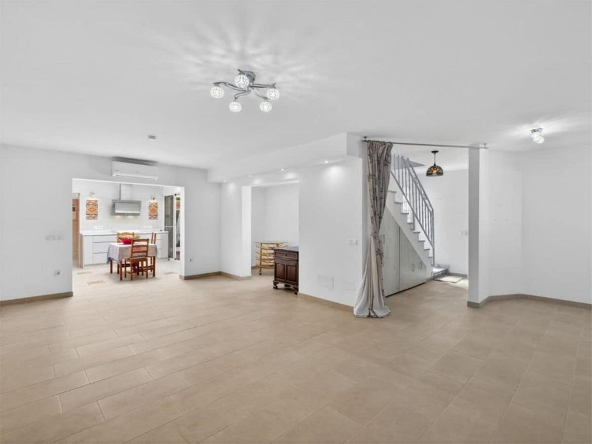 3-slaapkamer tussenwoning in Calahonda, Málaga in Calahonda - foto 9