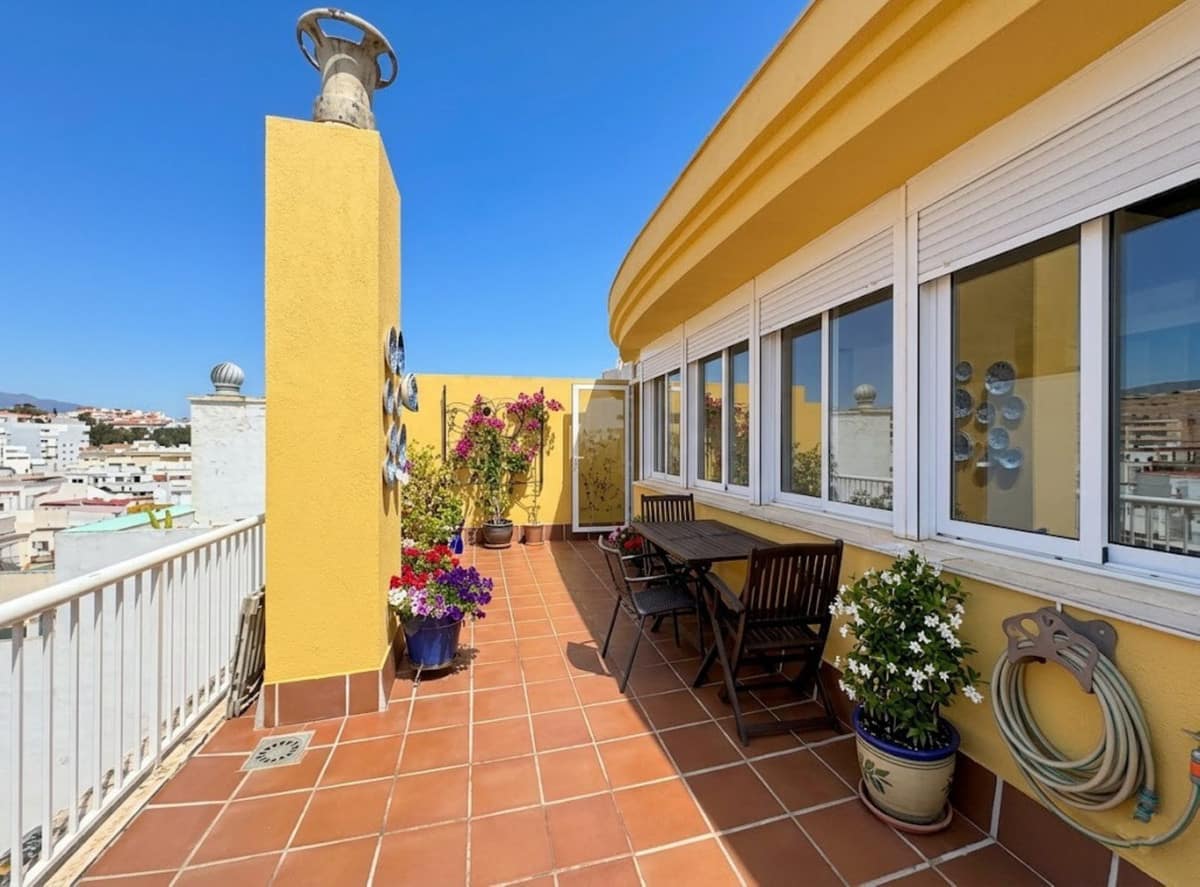 2 bedroom Apartment in Estepona in Estepona - foto 8
