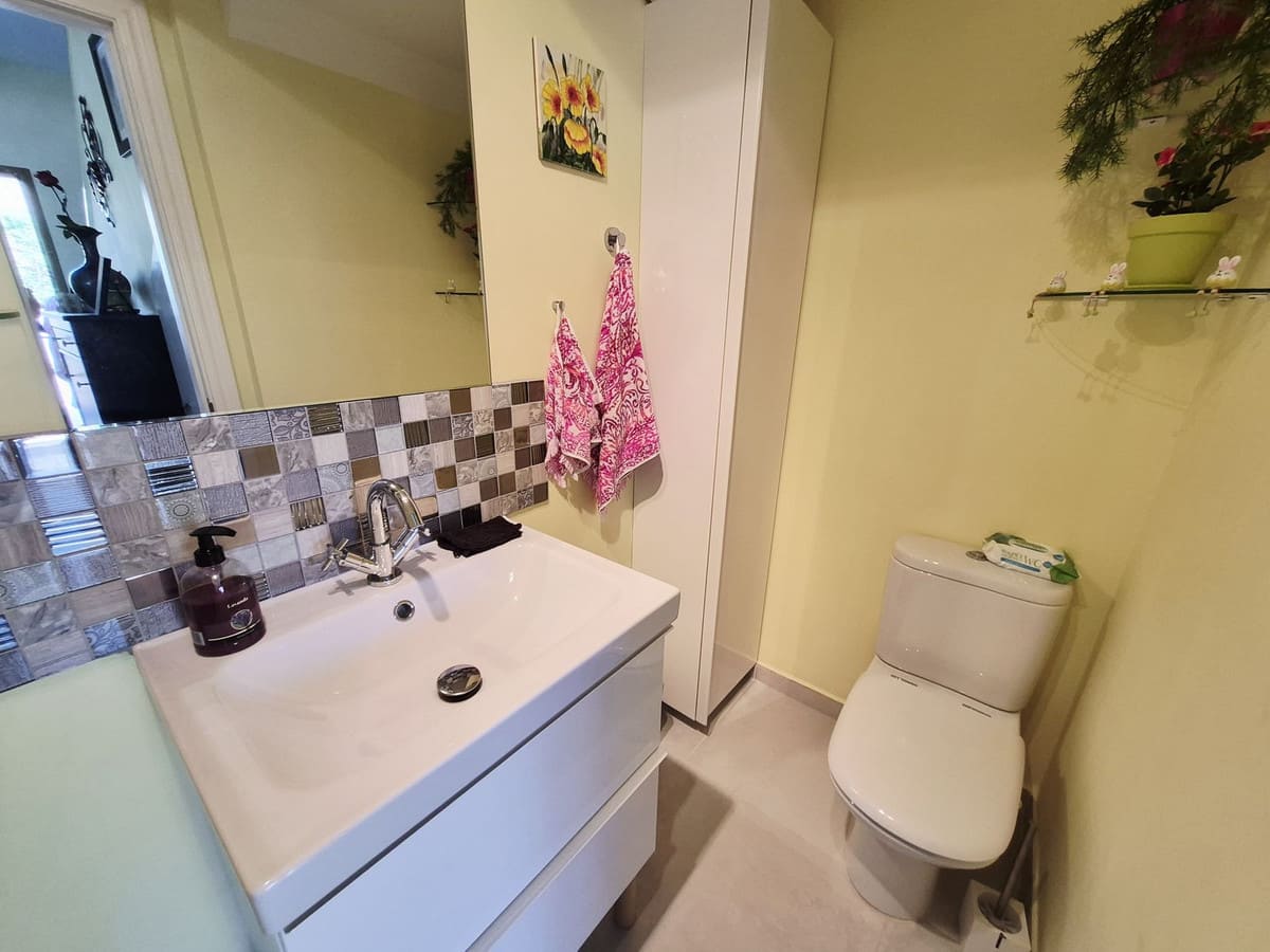 Tussenwoning met 2 slaapkamers in El Chaparral, Málaga in El Chaparral - foto 10