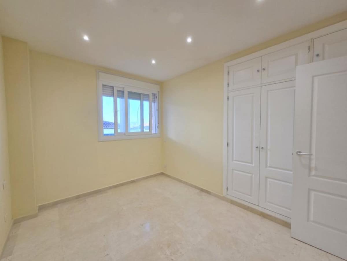 Drie-slaapkamer appartement in La Duquesa (Duquesa Fairways) in La Duquesa - foto 8