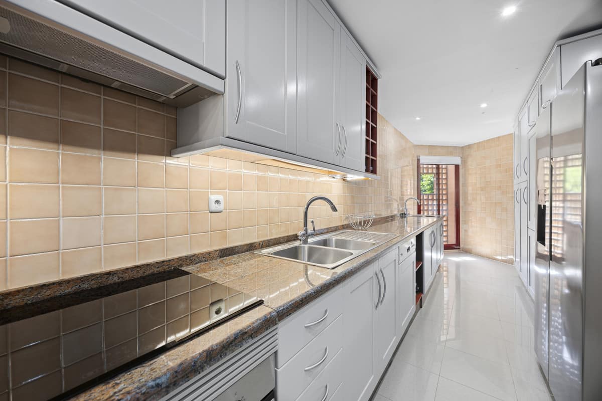 3 bedroom Apartment in San Pedro De Alcántara in San Pedro de Alcántara - foto 11