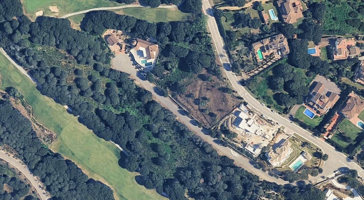 Kavel in Sotogrande Alto met uitzicht op golf en meer in Sotogrande - foto 7