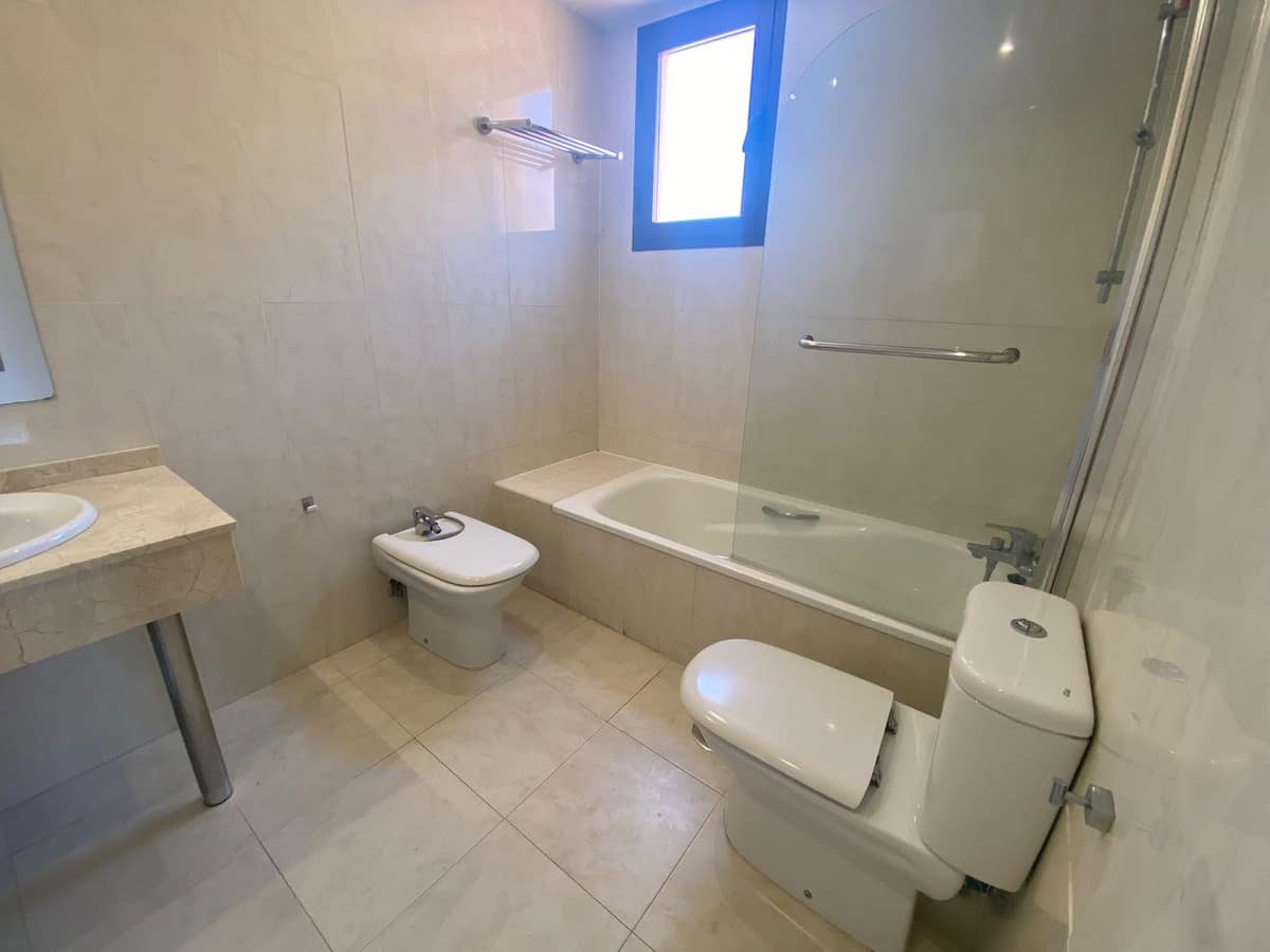 2 bedroom Apartment in The Golden Mile in The Golden Mile - foto 20