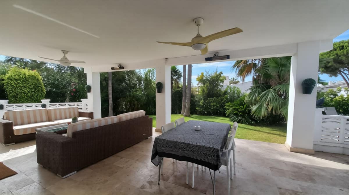 3-slaapkamer villa met privézwembad in Las Chapas in Las Chapas - foto 17