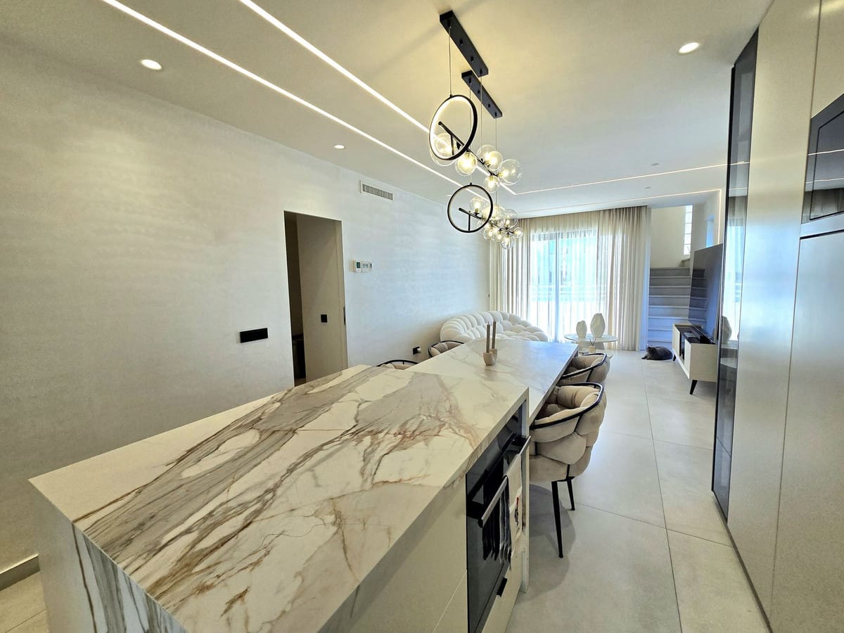 2-slaapkamer duplex penthouse met 3 terrassen in La Cala de Mijas in La Cala de Mijas - foto 6