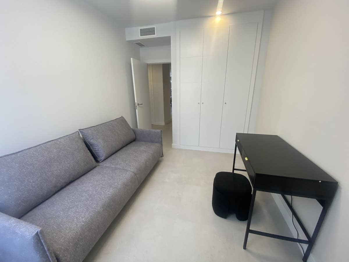 Drie-slaapkamerappartement in Estepona in Estepona - foto 15