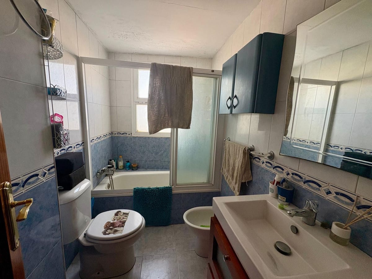 3 bedroom Apartment in Las Lagunas in Las Lagunas - foto 7