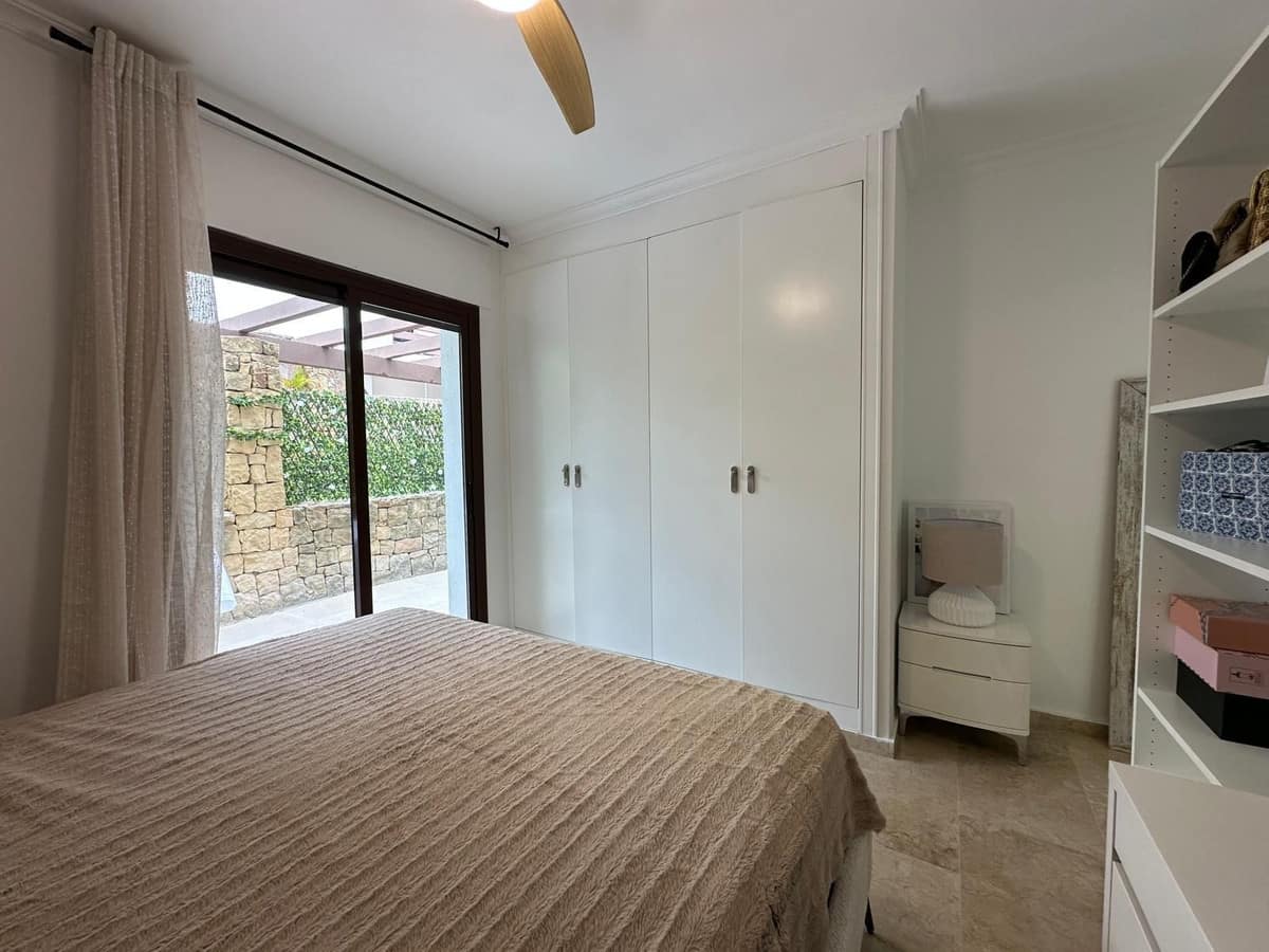 2 bedroom Apartment in The Golden Mile in The Golden Mile - foto 10