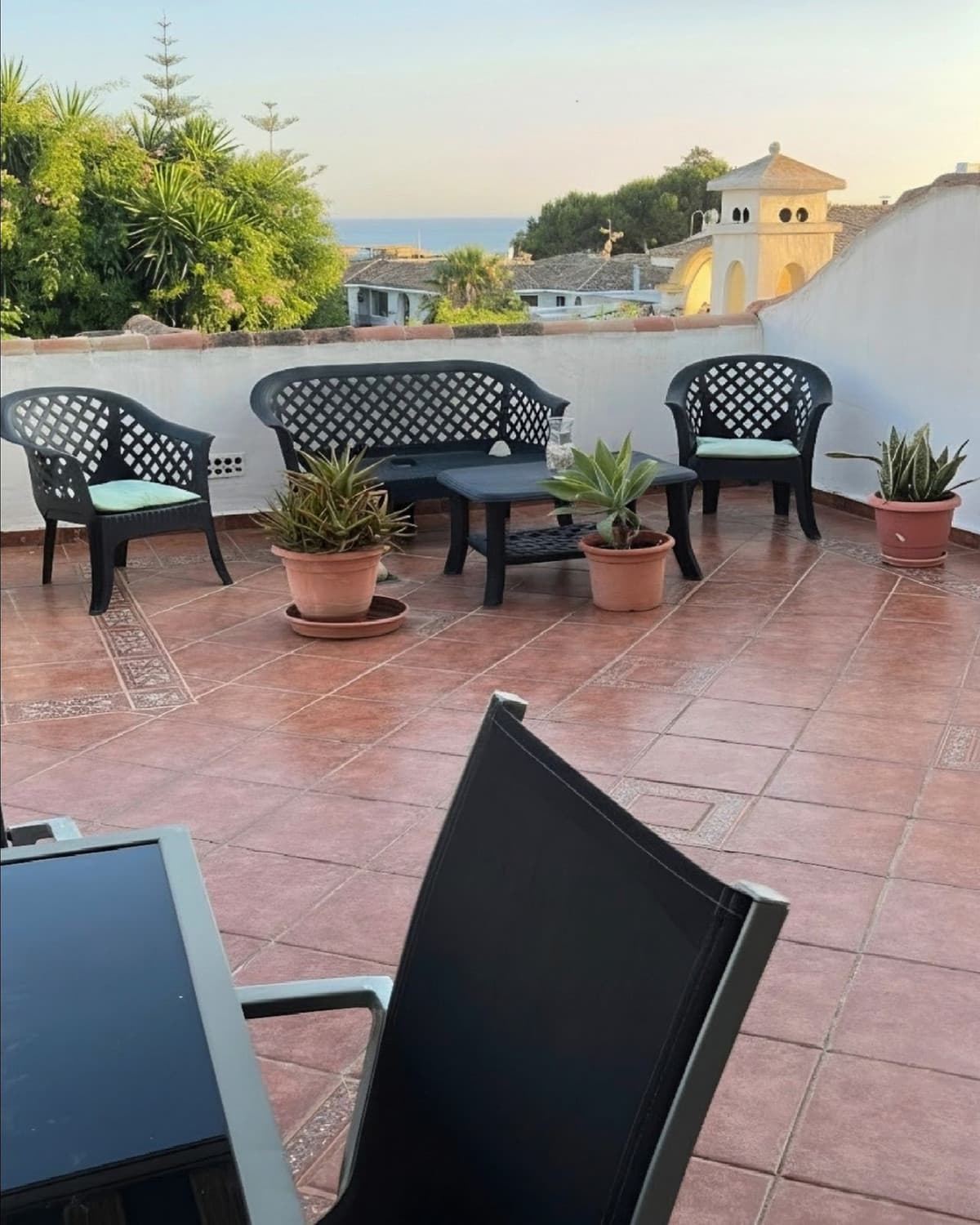 Uitzonderlijk gelijkvloers 2-slaapkamer appartement met zeezicht en ruim terras – Miraflores, Mijas Costa in Miraflores - foto 11