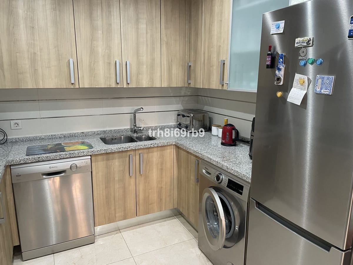 Charmant halfvrijstaand huis aan de golf in Las Villas De Santa Maria, Estepona in Estepona - foto 7