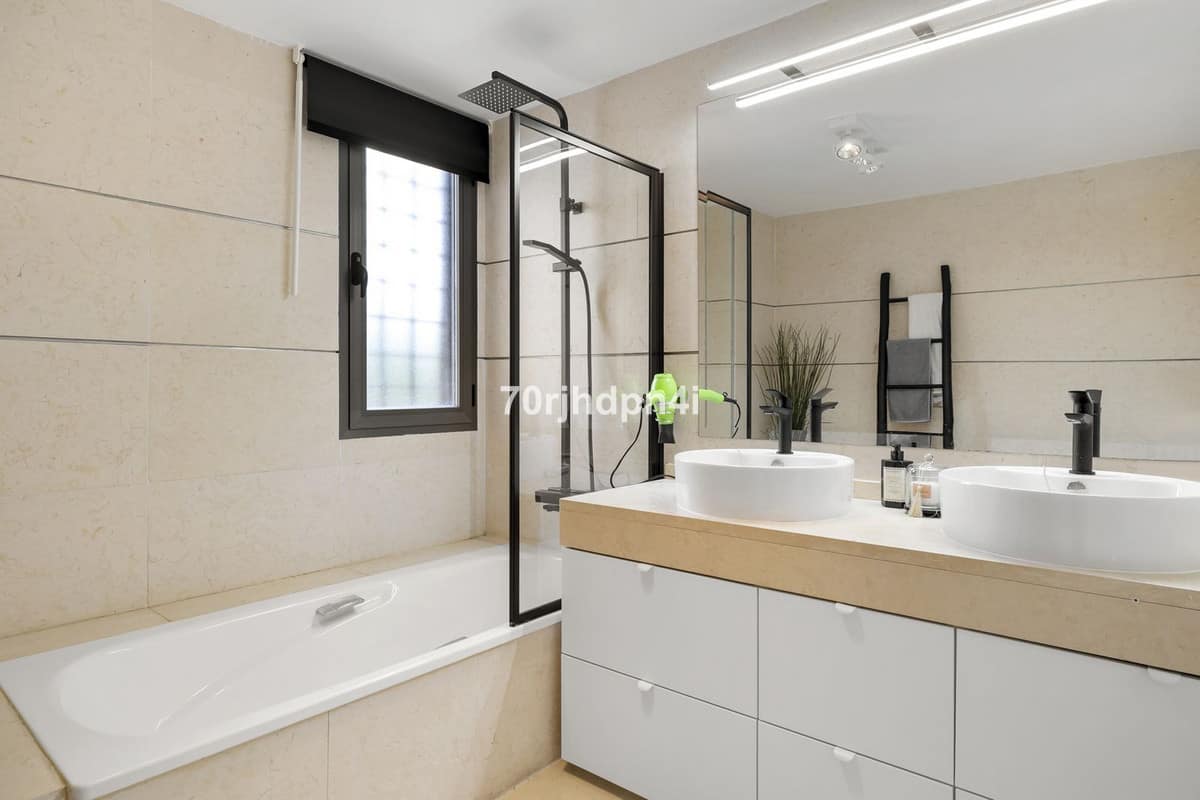 Drie slaapkamers penthouse in Estepona bij La Resina Golf in Estepona - foto 20
