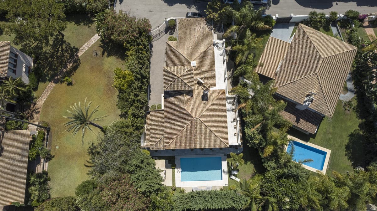 Luxe villa met 5 slaapkamers in Los Monteros Playa in Los Monteros - foto 2