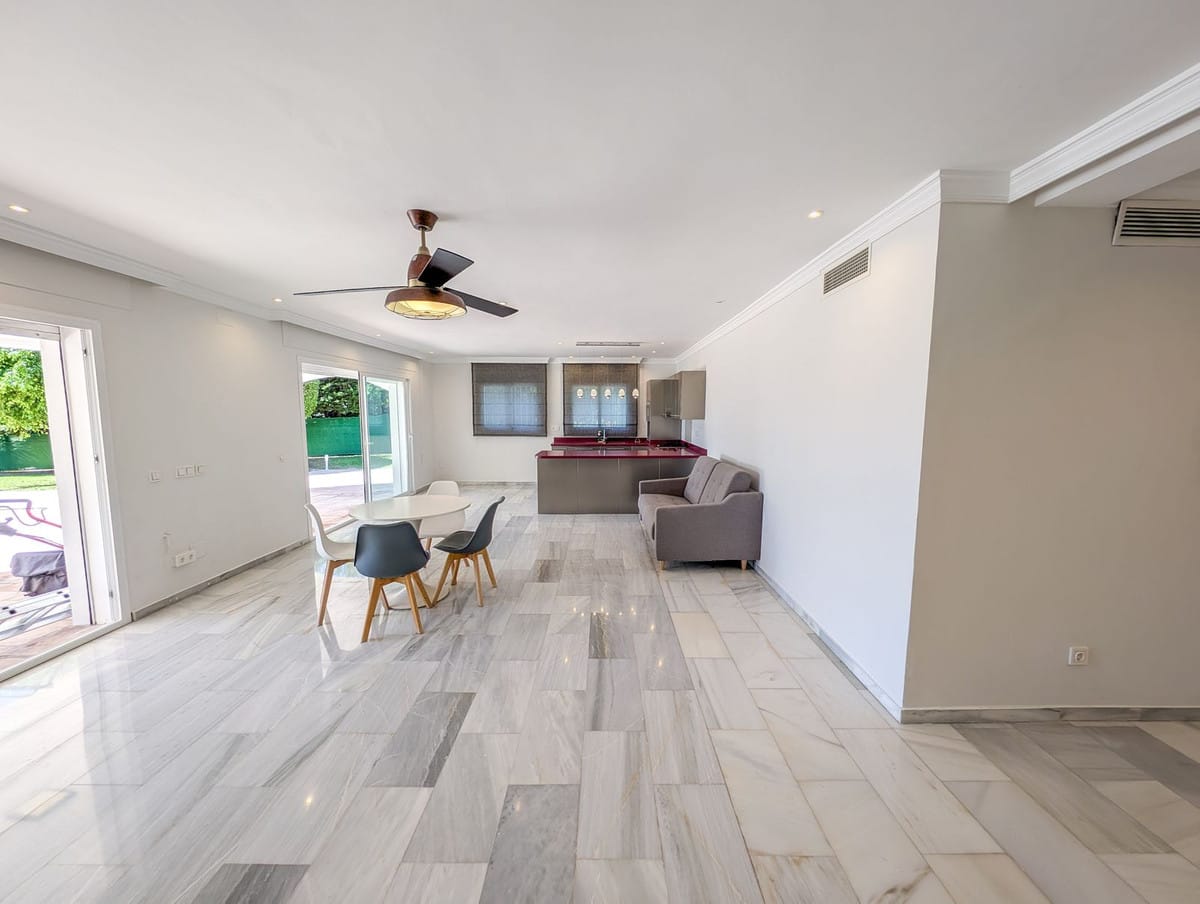 5-slaapkamer villa te koop in Nueva Andalucía – Los Naranjos in Nueva Andalucía - foto 7