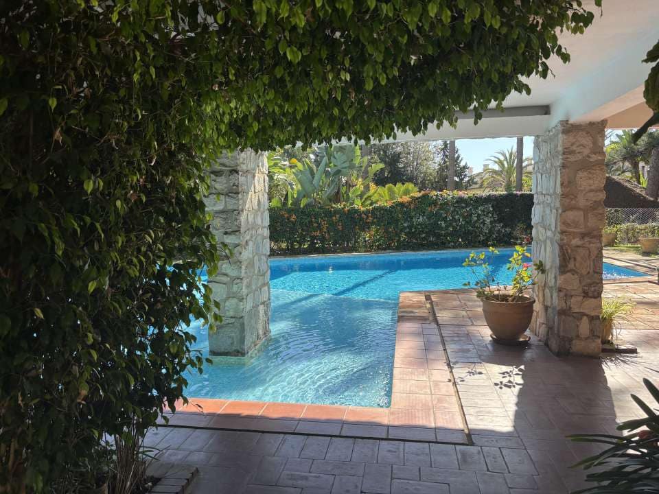 Villa met 4 slaapkamers in Marbella in Marbella - foto 3