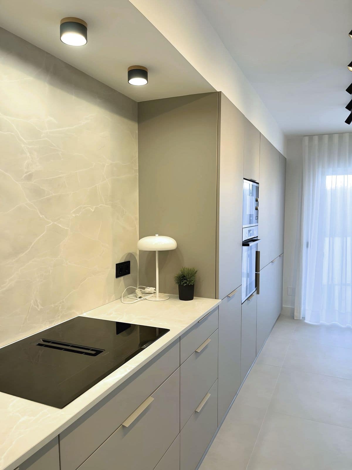 Drie-slaapkamerappartement op de begane grond met privé tuin in Nueva Andalucía in Nueva Andalucía - foto 15