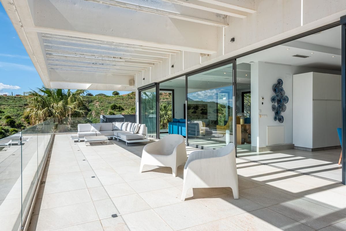 Exclusieve vrijstaande villa in Valtocado, Mijas – panoramisch uitzicht op bergen en Middellandse Zee in Mijas - foto 18