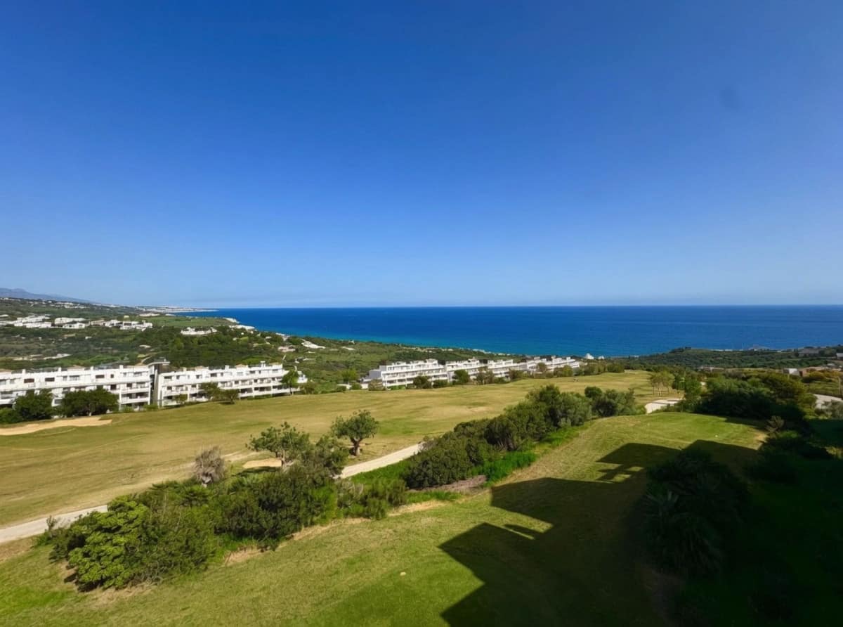 Frontline Golf duplex penthouse met panoramisch zeezicht – Valle Romano, Estepona in Valle Romano - foto 12