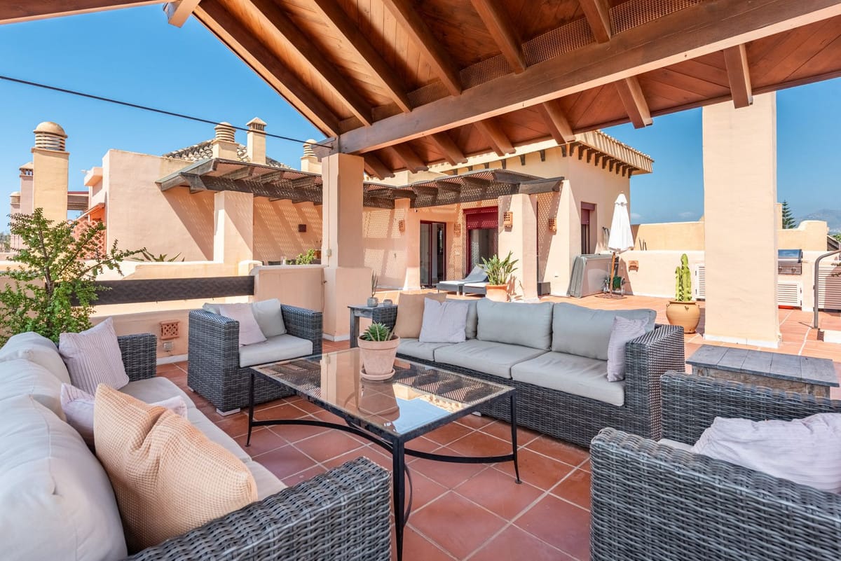 Penthouse aan het strand met solarium-terras in Bahía Alcántara, San Pedro de Alcántara in San Pedro de Alcántara - foto 4