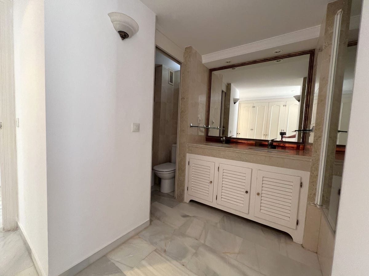 Appartement met 2 slaapkamers in Estepona in Estepona - foto 15