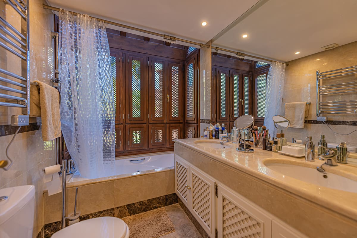 Drie-slaapkamer appartement in Nueva Andalucía in Nueva Andalucía - foto 6